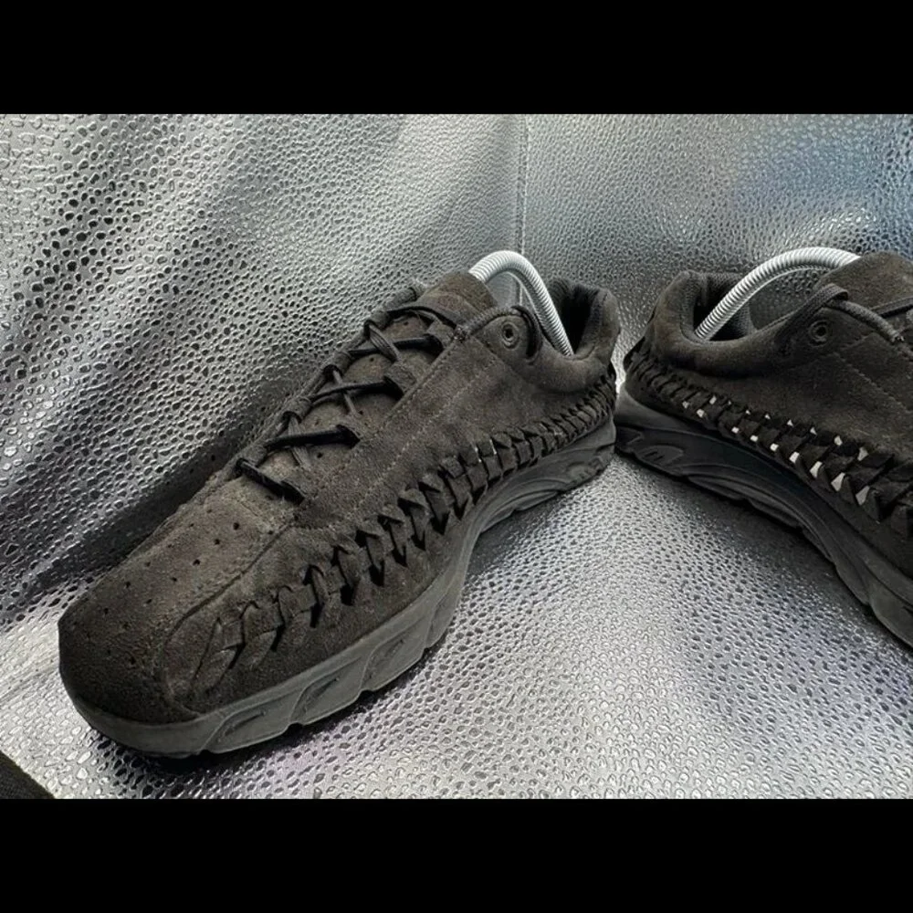 Size 9.5 - Nike Mayfly Woven Triple Black Mens Low Top Sneaker Shoes 833132-003‎